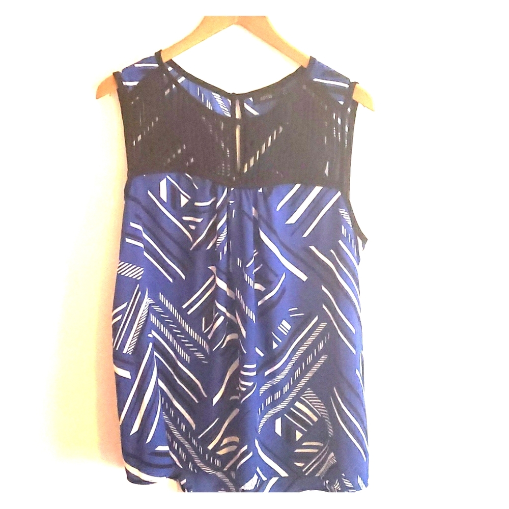 Apt.9 Tank Blouse Blue geometric pattern